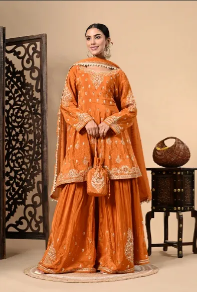 Ciara was born on October 25, 1985, which makes her 39 years old.